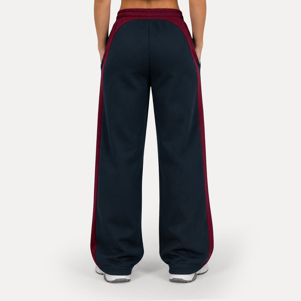 SMILODOX x FILA Teens Outfit Set Skylar